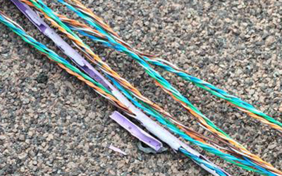 Warning – Never Use Internal Data Cable Externally